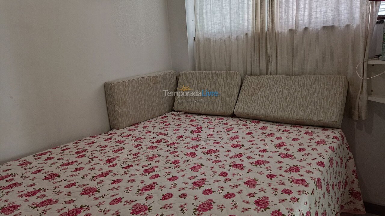 Apartamento para aluguel de temporada em Itapema (Meia Praia)