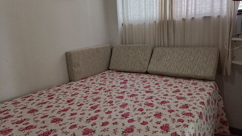 Apartamento para até 12 pessoas quadra Mar em Meia Praia