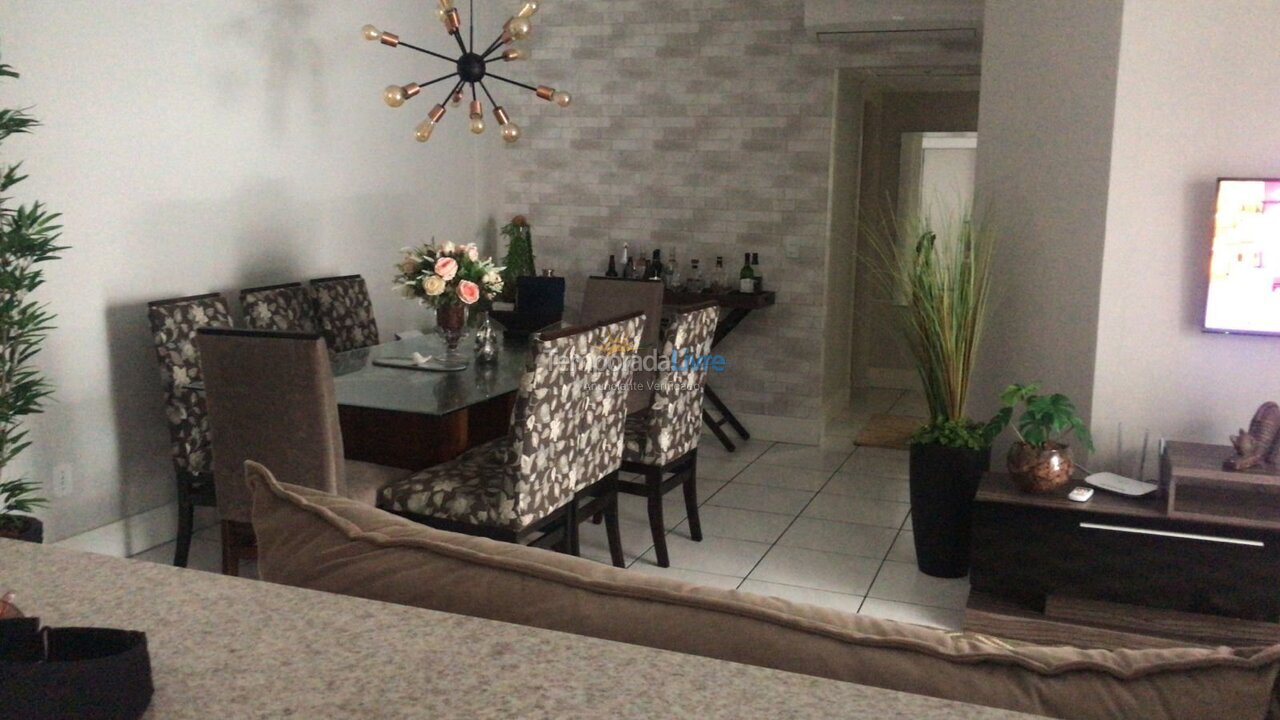 Apartamento para aluguel de temporada em Itapema (Meia Praia)