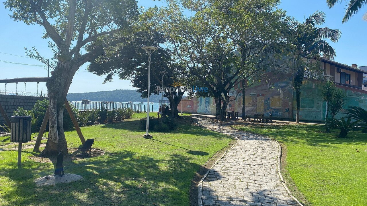 Casa para aluguel de temporada em Porto Belo (Centro)