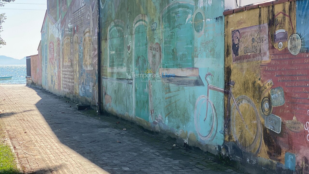 Casa para aluguel de temporada em Porto Belo (Centro)