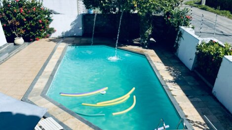 Casa com Piscina e Salão de Festas 3km da Orla