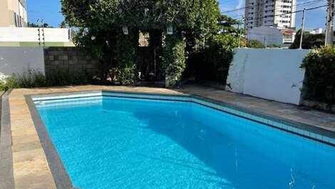 Casa com Piscina e Salão de Festas 3km da Orla