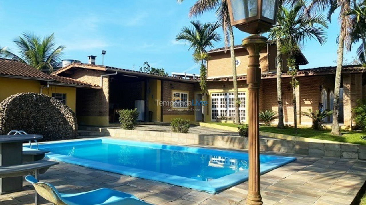 Casa para alquiler de vacaciones em Ubatuba (Praia do Sape)