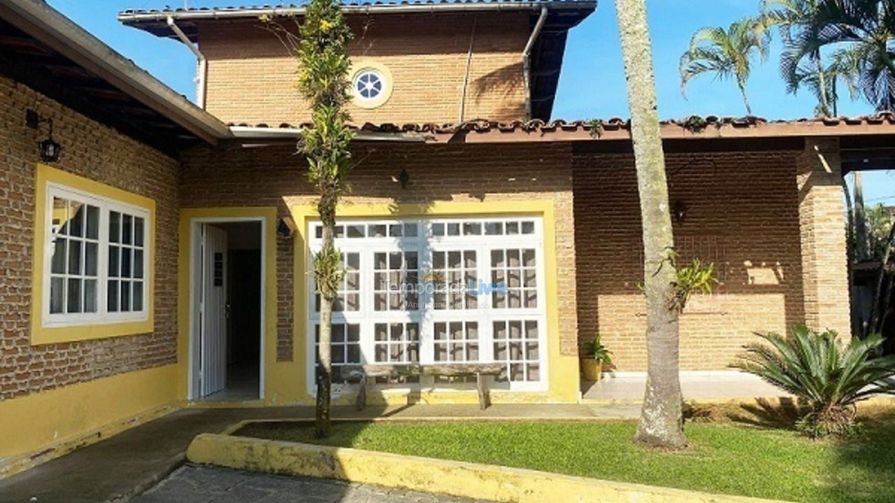 Casa para aluguel de temporada em Ubatuba (Praia do Sape)