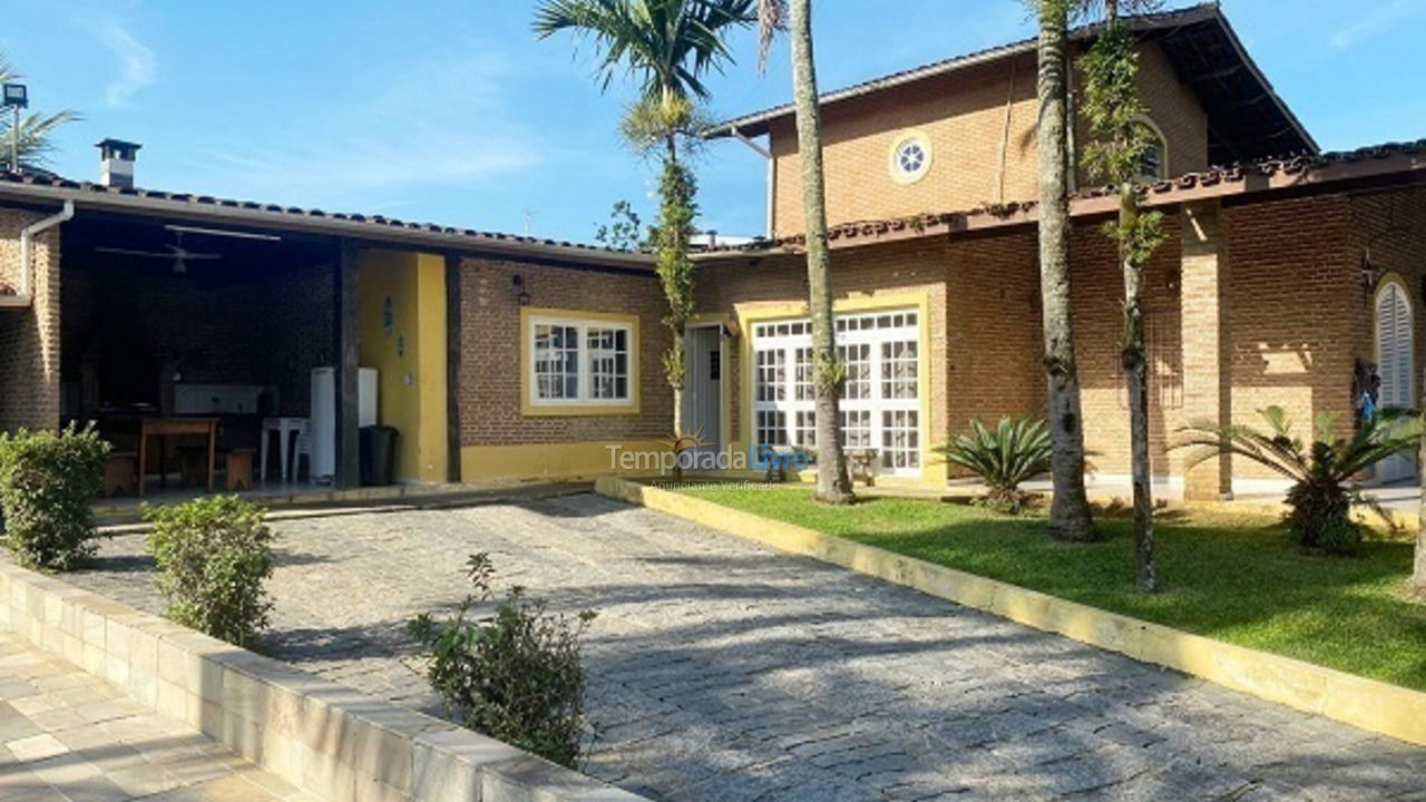 Casa para aluguel de temporada em Ubatuba (Praia do Sape)