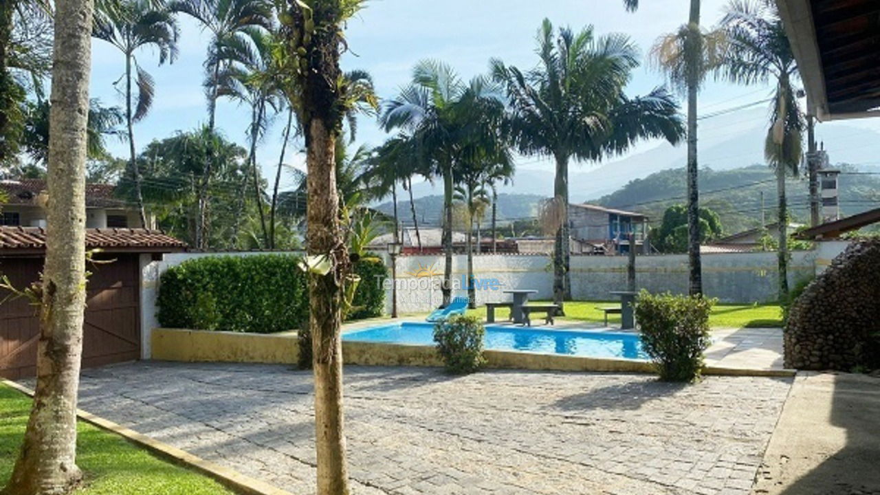 Casa para aluguel de temporada em Ubatuba (Praia do Sape)