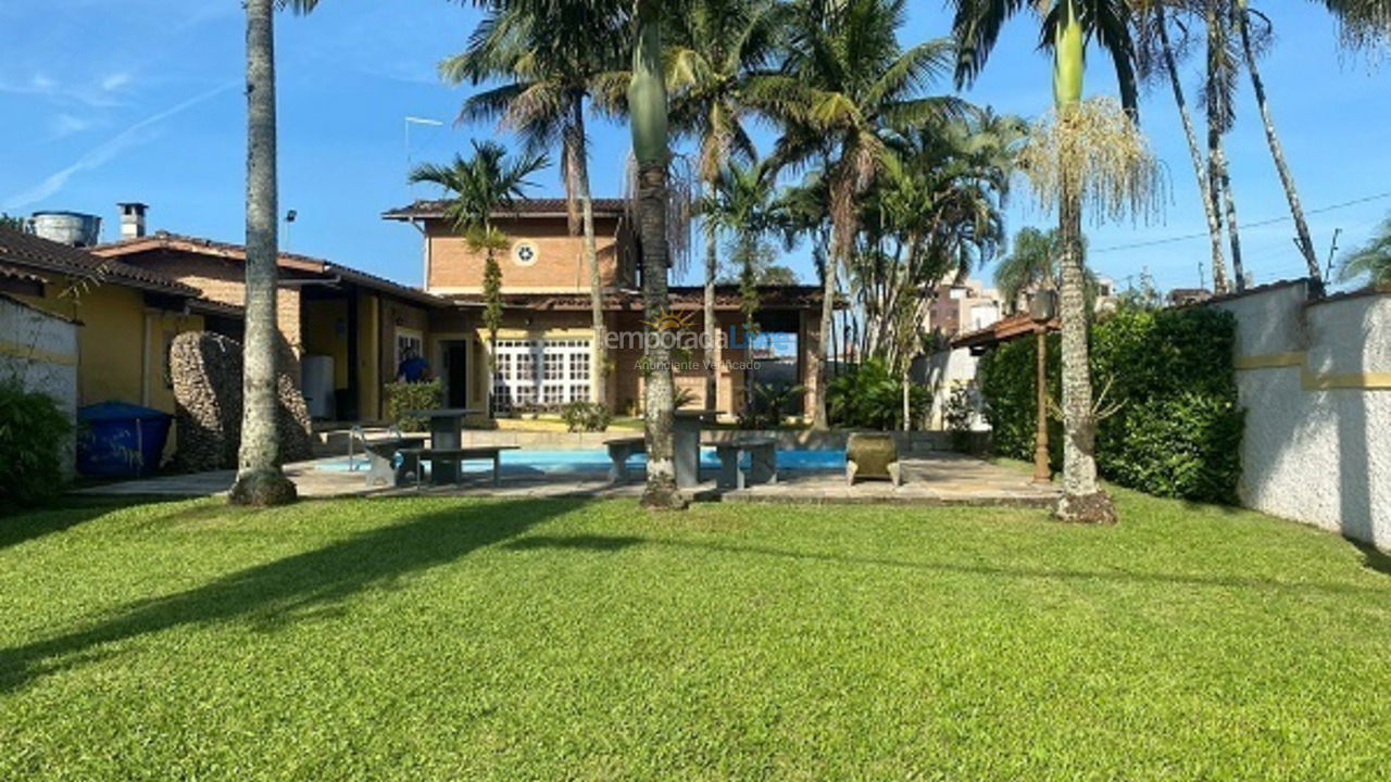 Casa para alquiler de vacaciones em Ubatuba (Praia do Sape)