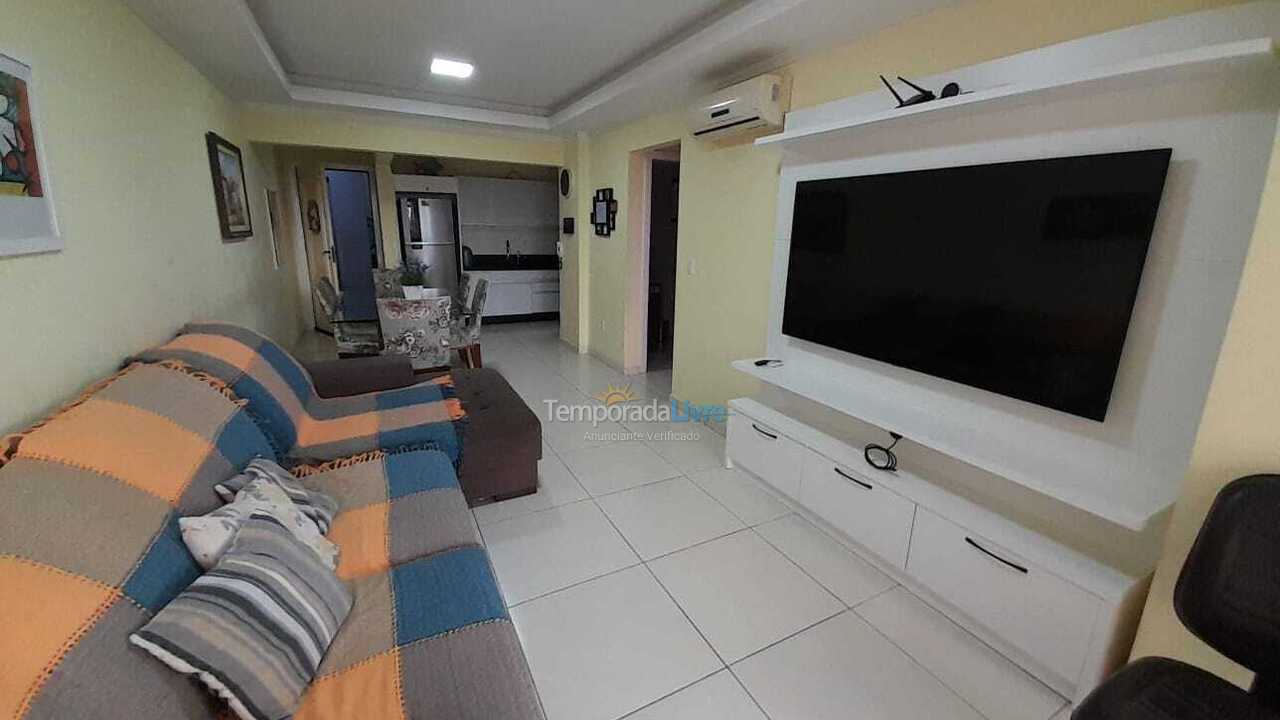 Apartamento para aluguel de temporada em Itapema (Meia Praia)