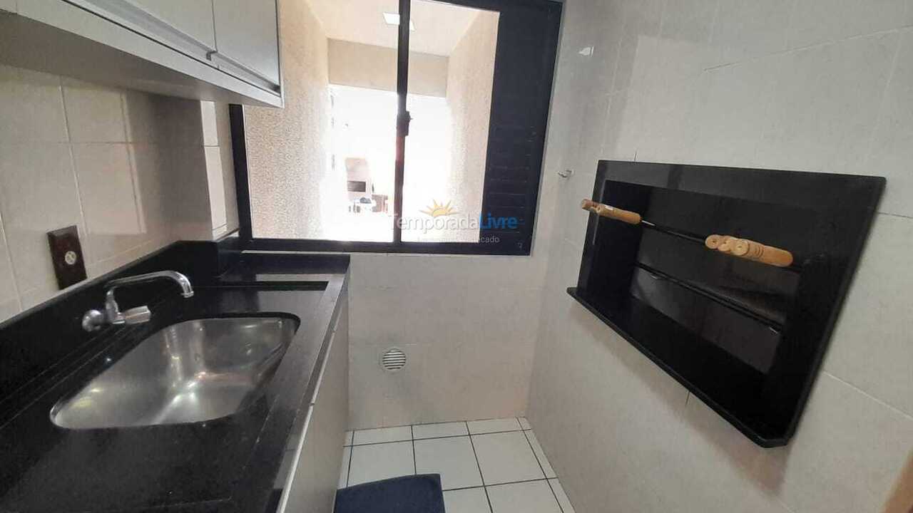 Apartamento para aluguel de temporada em Itapema (Meia Praia)