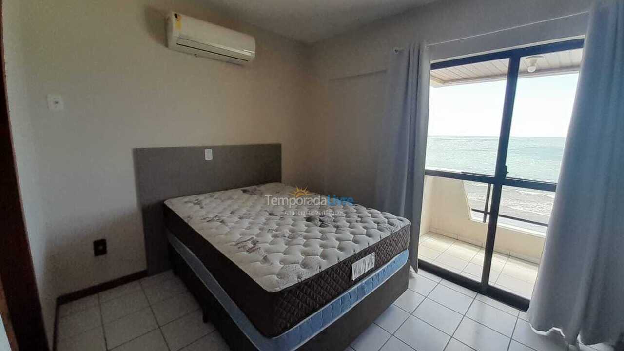 Apartamento para aluguel de temporada em Itapema (Meia Praia)