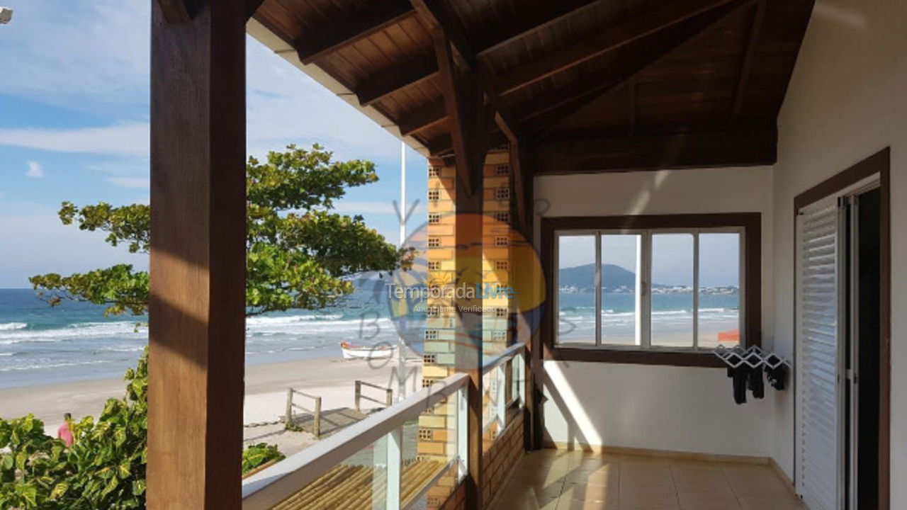 Casa para alquiler de vacaciones em Bombinhas (Praia de Bombas)