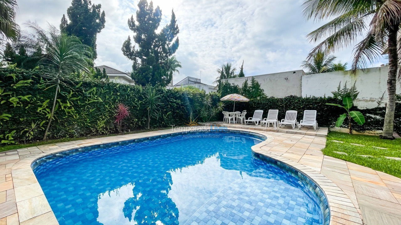 Casa para aluguel de temporada em Guarujá (Praia do Pernambuco)