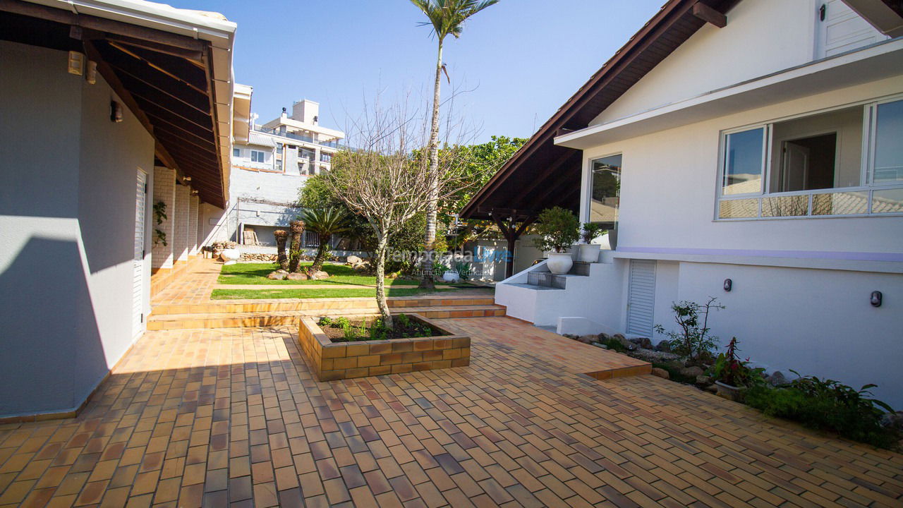 Casa para alquiler de vacaciones em Bombinhas (Praia de Bombinhas)