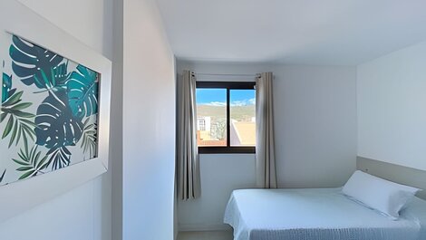 203 Apartment facing Praia dos Anjos with swimming pool