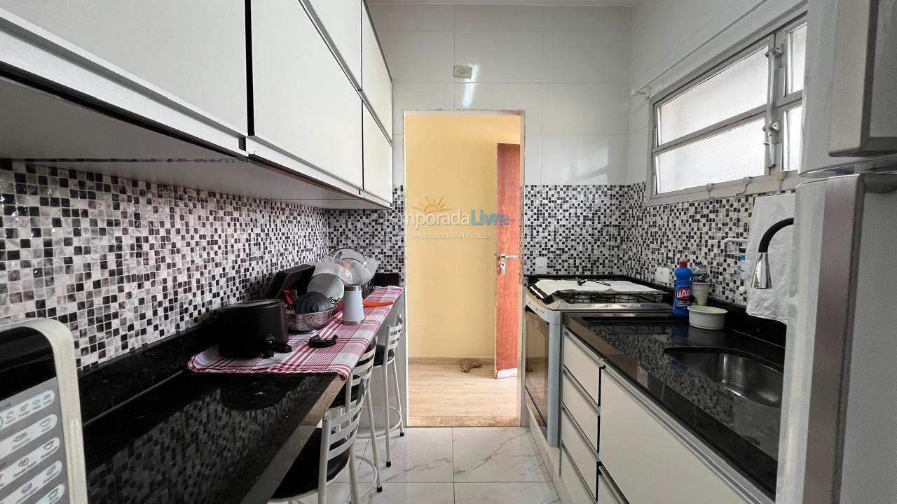 Apartamento para aluguel de temporada em Guarujá (Enseada)