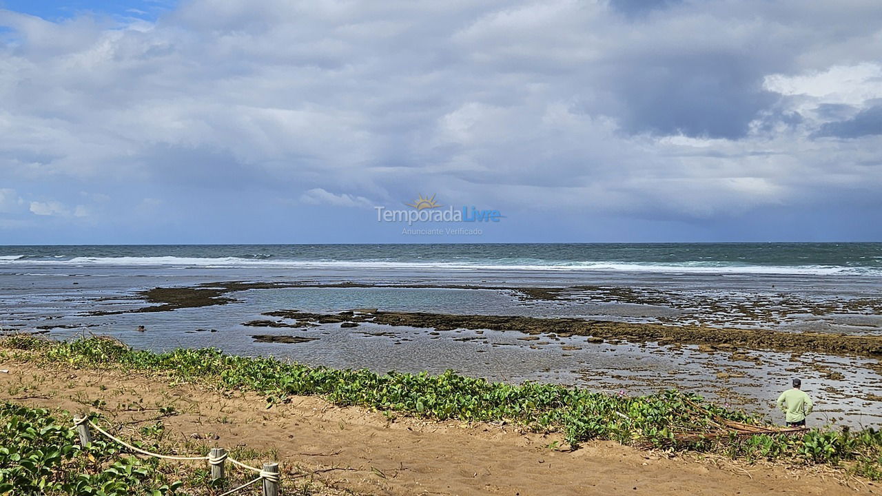 Apartamento para aluguel de temporada em Mata de São João (Praia do Forte)