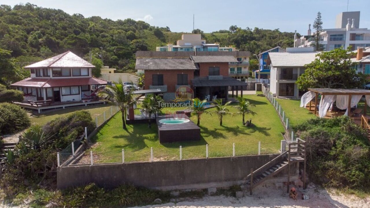 Casa para aluguel de temporada em Bombinhas (Ilhas)