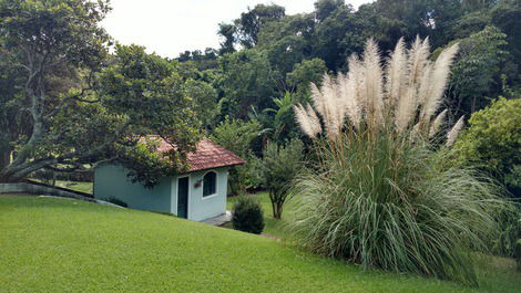 Vista da casa menor