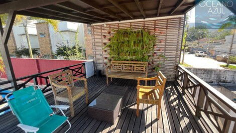 Seasonal Condominium House - Juquehy - 300m from the beach, with 3 bedrooms. two...