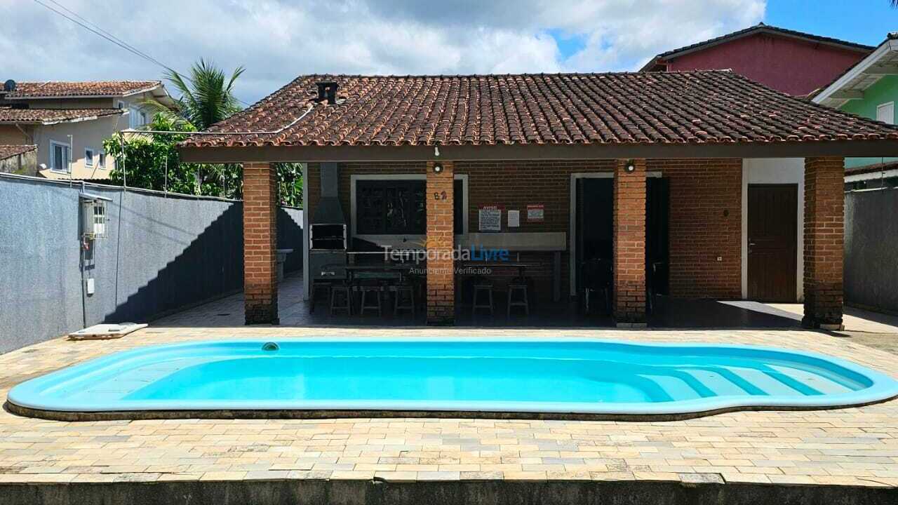 Casa para alquiler de vacaciones em Ubatuba (Maranduba)