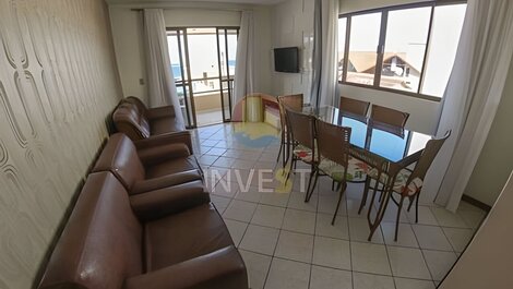 Apartamento en alquiler frente a 2 dormitorios y vista al mar.