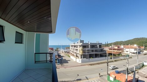 Aluguel Apto Sobre Avenida com Vista Para o Mar