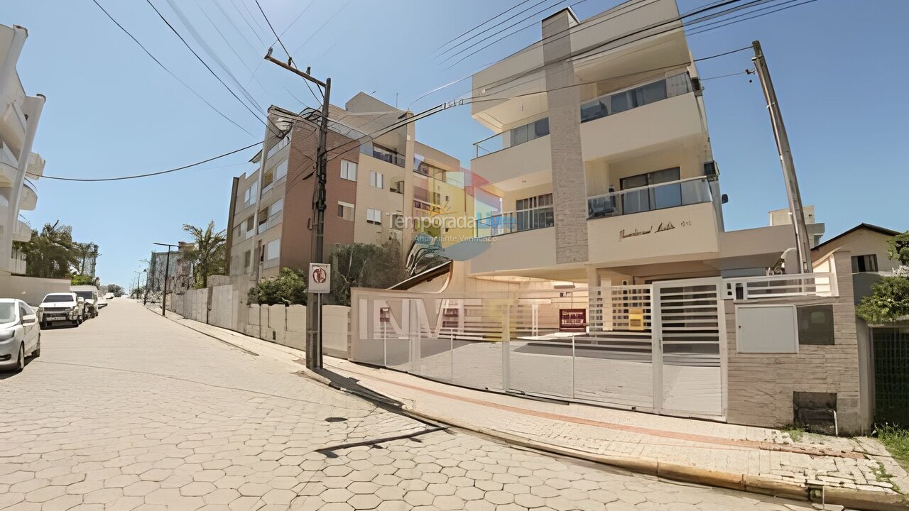 Apartamento para aluguel de temporada em Bombinhas (Praia de Bombas)