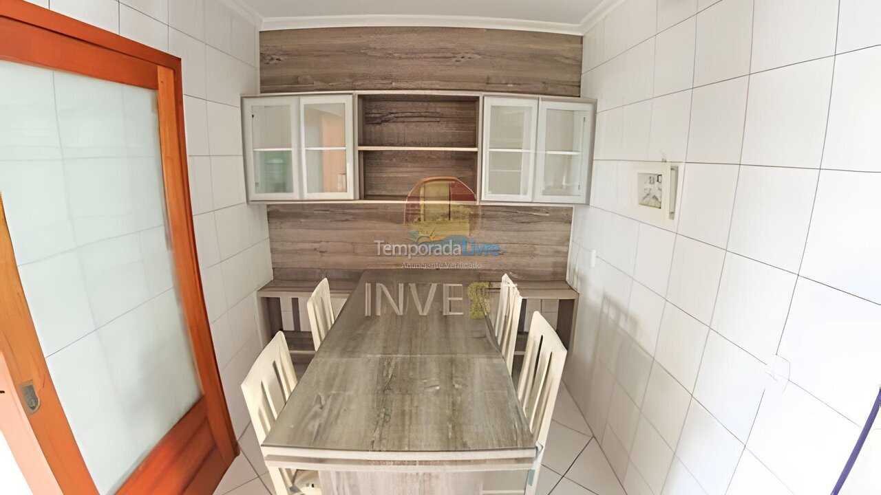 Apartamento para alquiler de vacaciones em Bombinhas (Praia de Bombas)