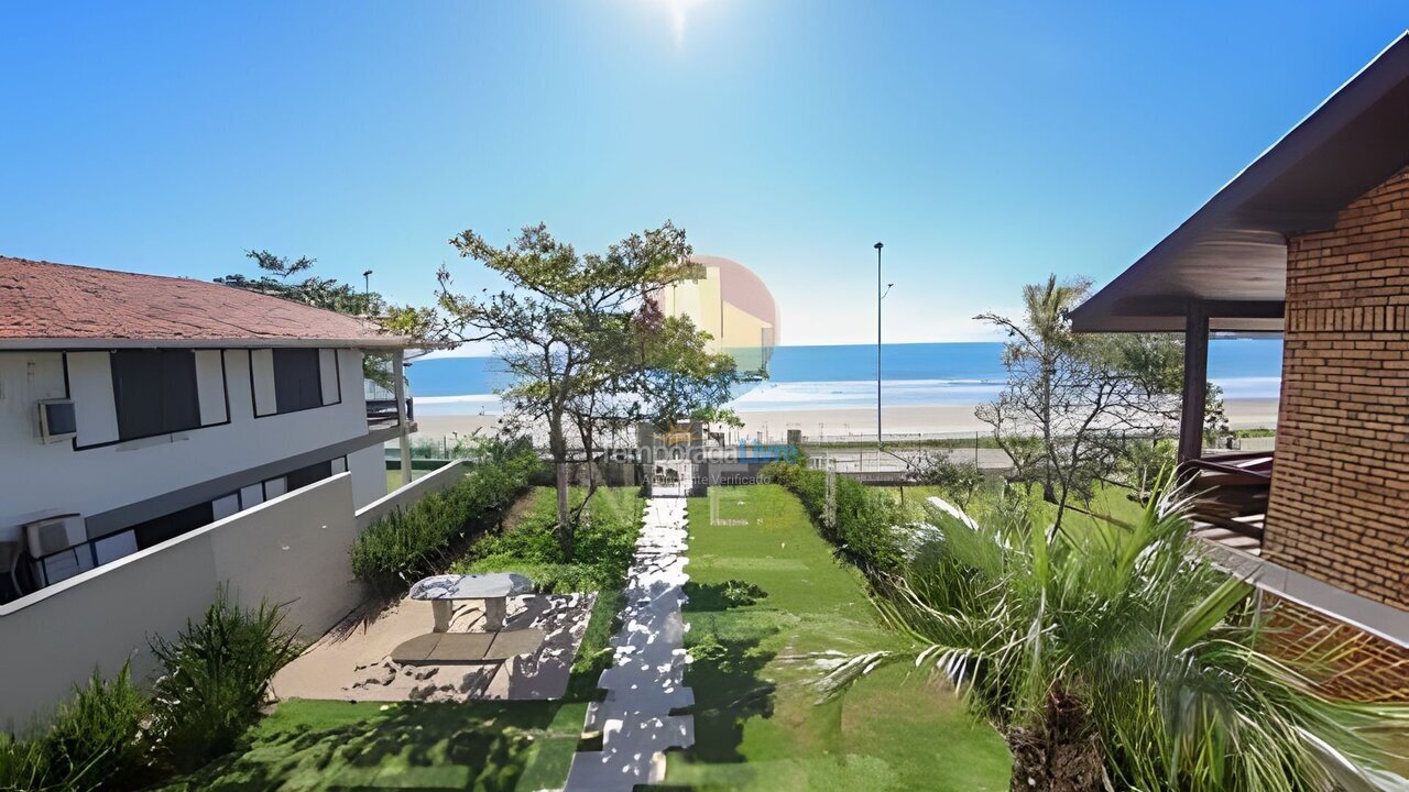 Apartamento para alquiler de vacaciones em Bombinhas (Praia de Bombas)