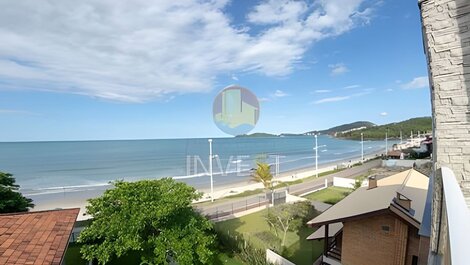 Duplex penthouse for rent facing the sea in Bombas