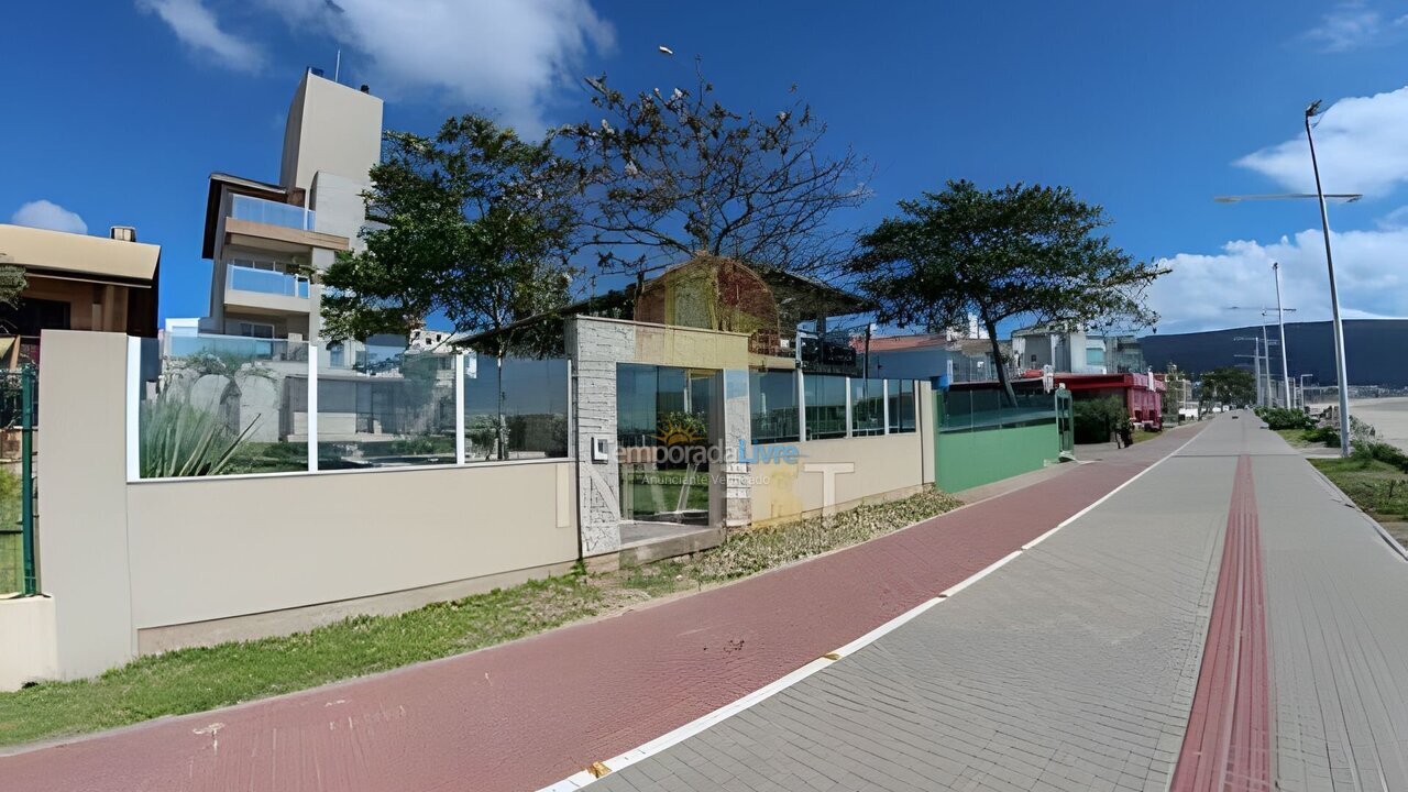 Apartamento para alquiler de vacaciones em Bombinhas (Praia de Bombas)