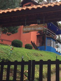 REFÚGIO DOS SONHOS - CASAS NAS MONTANHAS DE MONTE VERDE