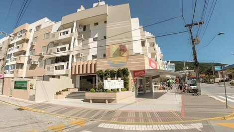 Aluguel Apto frente avenida, vista mar em Bombas