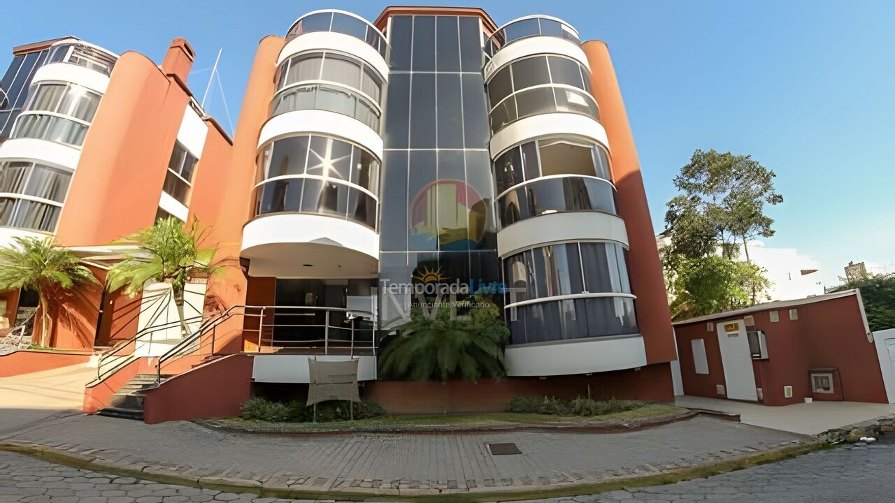 Apartamento para aluguel de temporada em Bombinhas (Praia de Bombas)