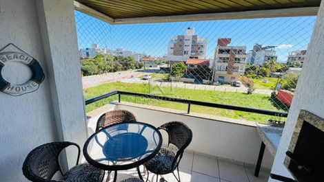 Lindo Apartamento Praia de Mariscal com 3 dormitórios