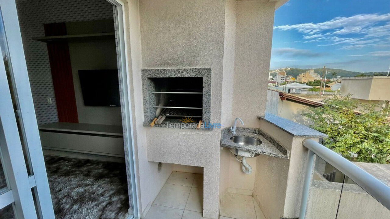 Apartamento para aluguel de temporada em Bombinhas (Praia de Bombas)