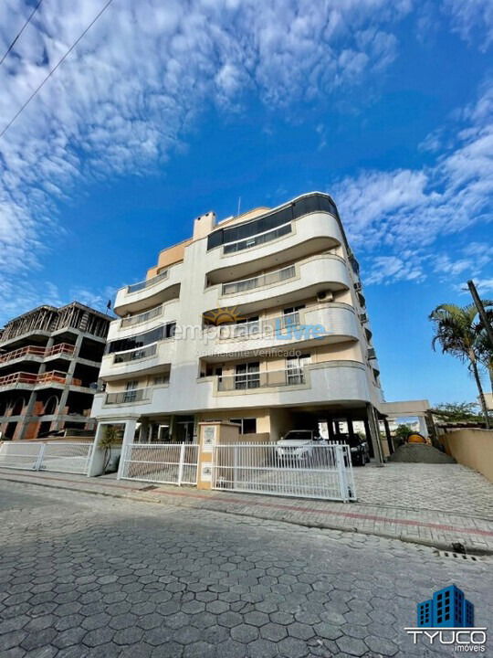 Apartamento para aluguel de temporada em Bombinhas (Praia de Bombas)