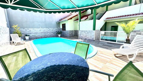 Large house with swimming pool, 500m from Zimbros beach - Bombinhas