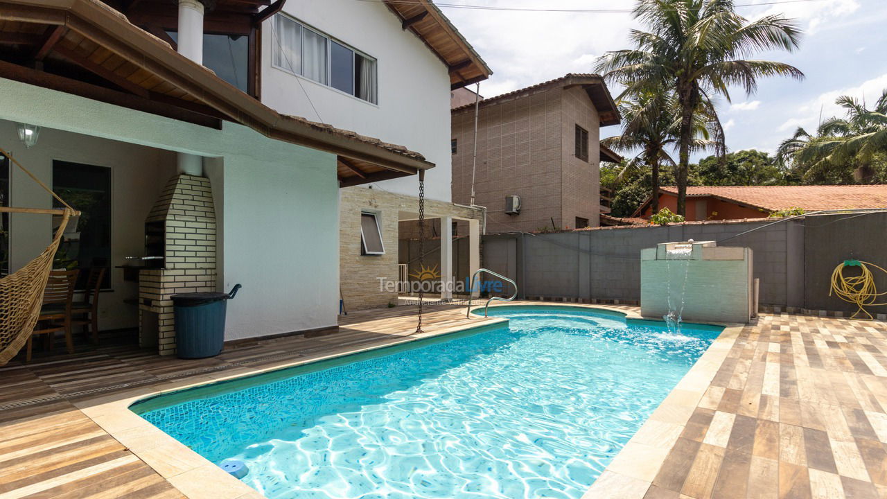 House for vacation rental in Bertioga (Praia de Guaratuba)