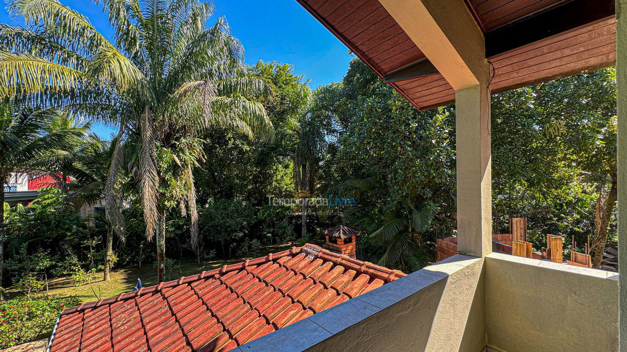 Casa para aluguel de temporada em Bertioga (Praia de Guaratuba)