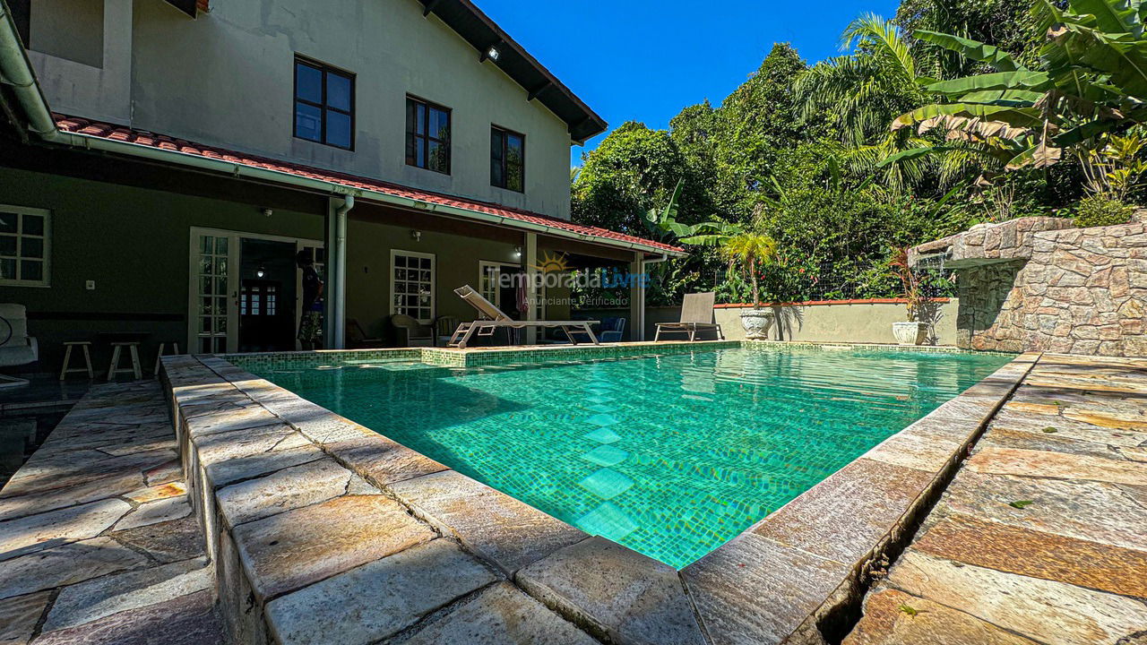 Casa para alquiler de vacaciones em Bertioga (Praia de Guaratuba)