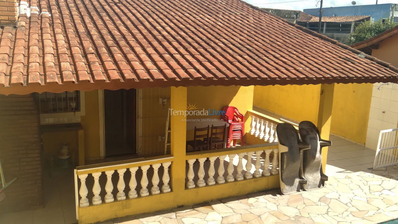 Casa para aluguel de temporada em Itanhaém (Balneário Gaivotas)