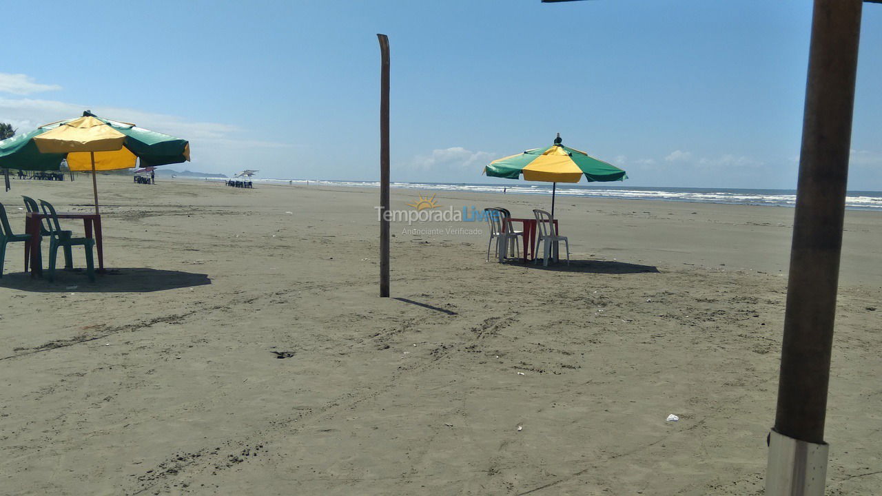 Casa para aluguel de temporada em Itanhaém (Balneário Gaivotas)