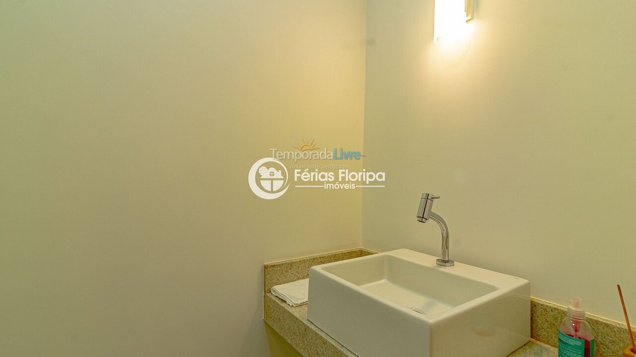 Apartamento para aluguel de temporada em Florianopolis (Campeche)