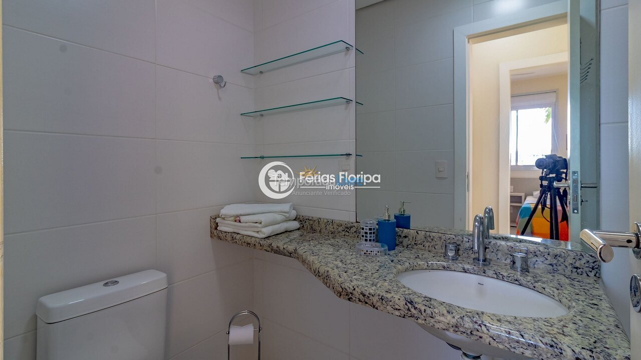 Apartamento para aluguel de temporada em Florianopolis (Campeche)