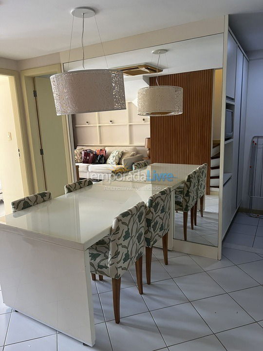 Apartamento para aluguel de temporada em Mata de São João (Praia do Forte)