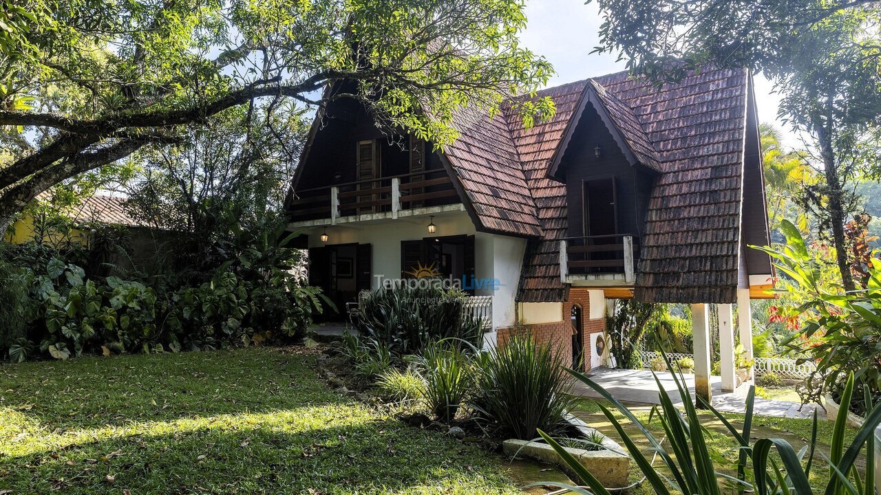 Chácara / sítio para aluguel de temporada em Arujá (Parque Jacarandá)