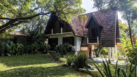 Naturaleza, piscina, chimenea| Rincón brasileño