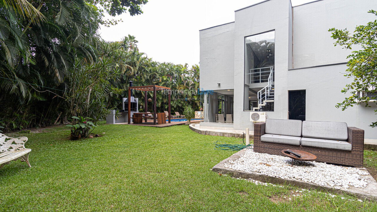 Casa para alquiler de vacaciones em Bertioga (Praia de Guaratuba)